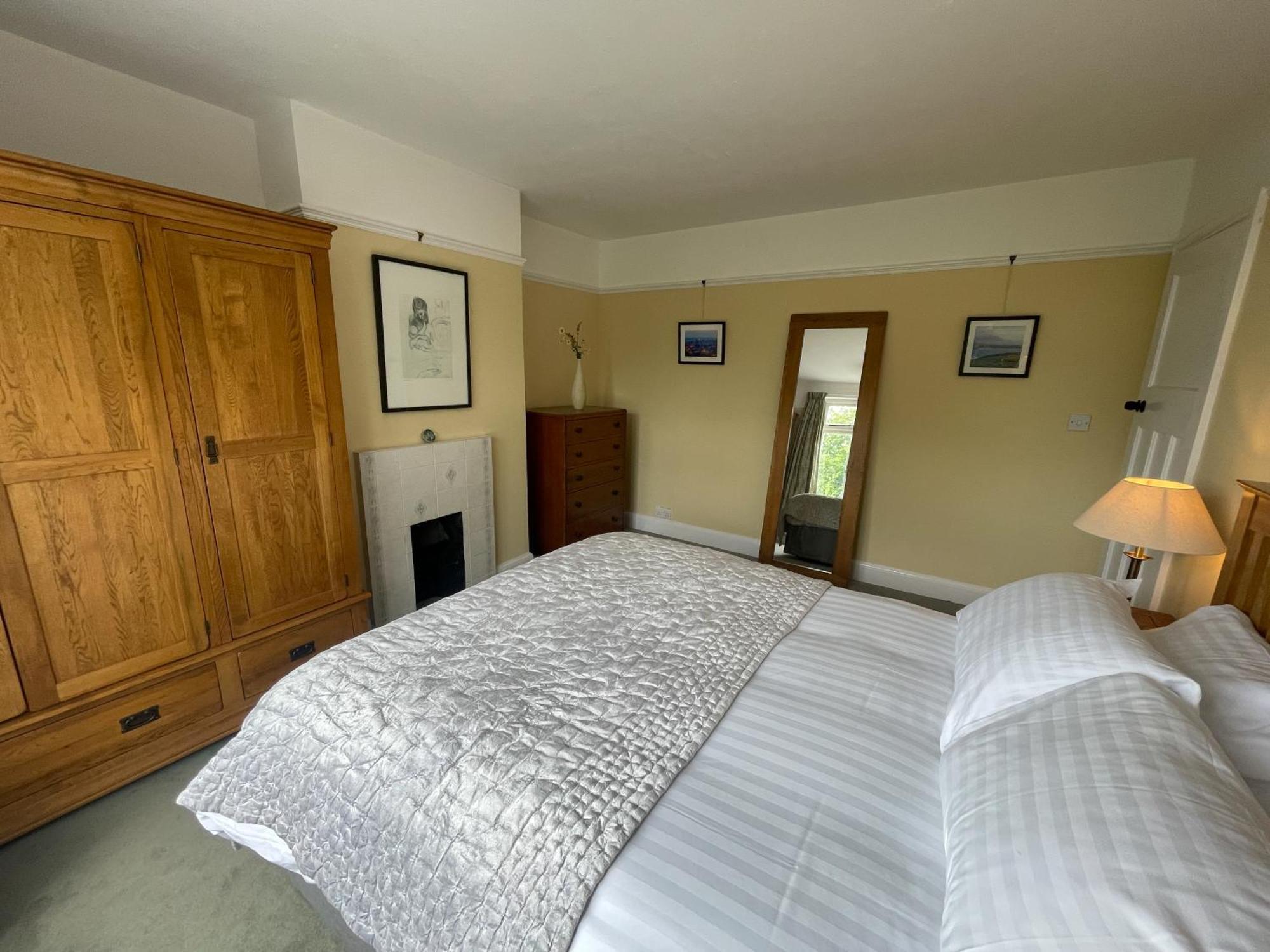 Spacious Beautiful House In Center Of Holiday home Cambridge (Cambridgeshire)