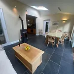 Spacious Beautiful House In Center Of Cambridge